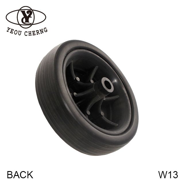 W13 輪子