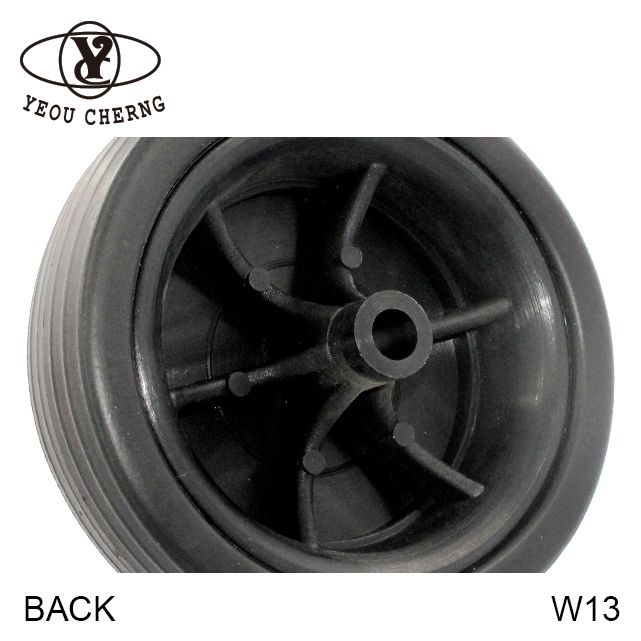 W13 輪子